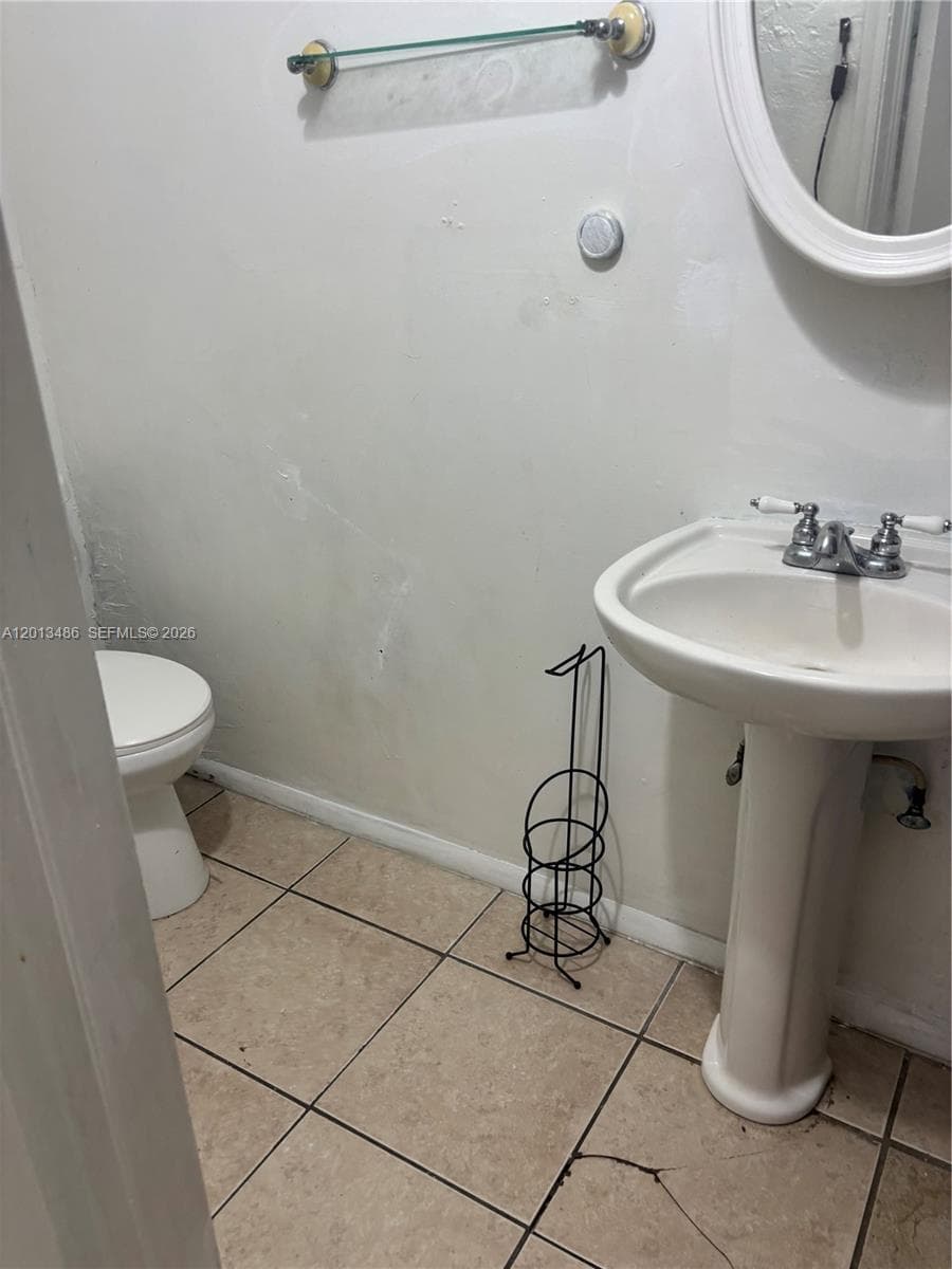 725 Opa Locka Blvd # C, Opa-Locka, FL 33054 photo 5