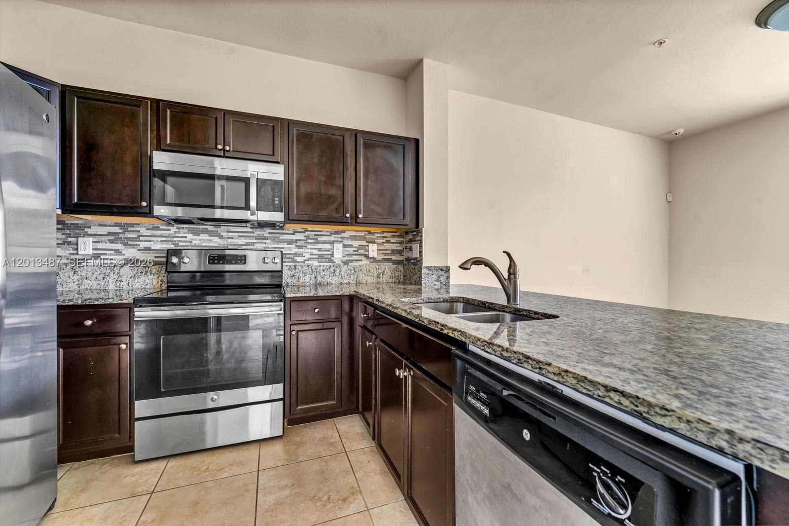 134 SE 28th Ter # 20, Homestead, FL 33033 photo 3