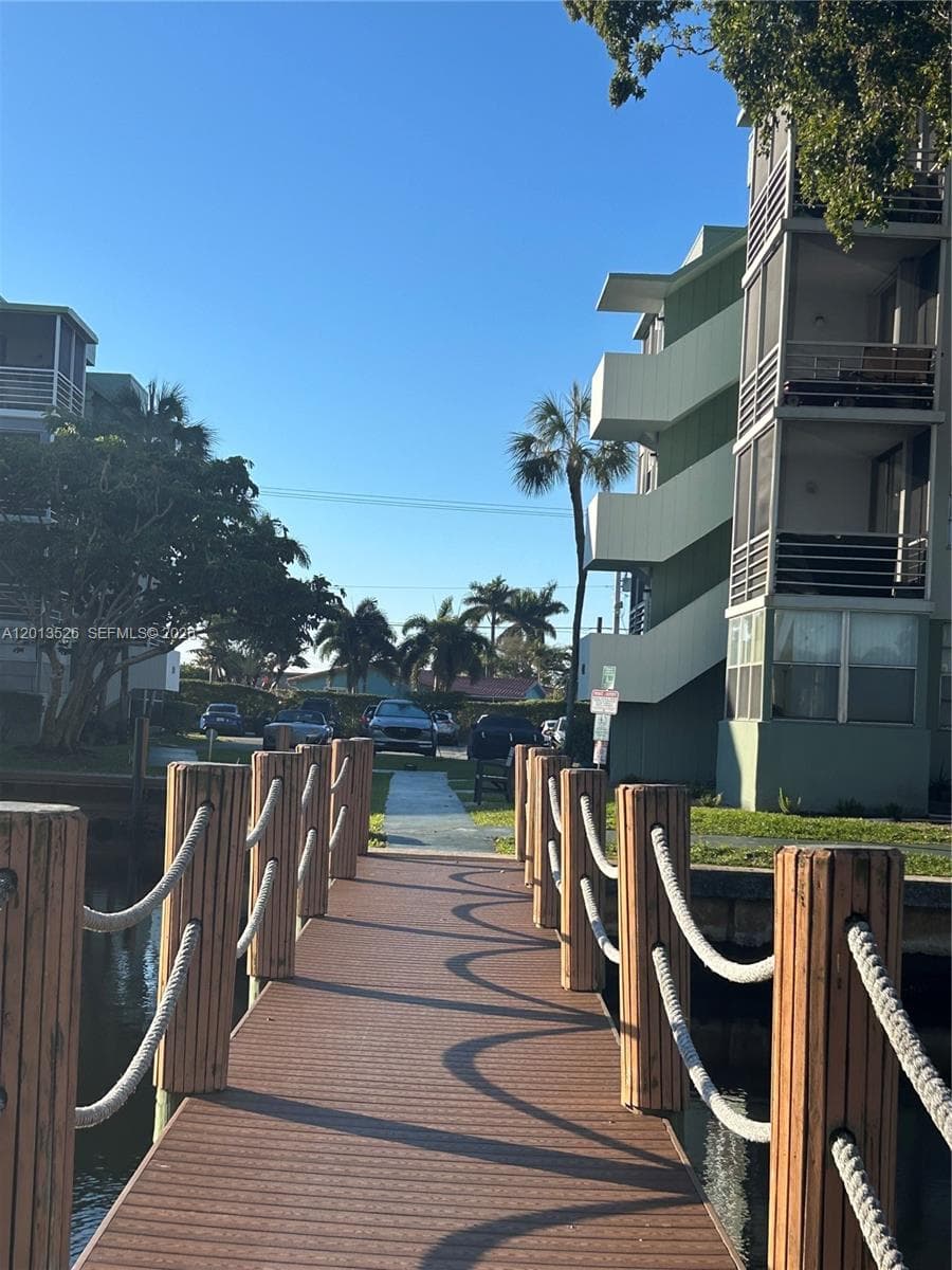 2741 Taft St # 203, Hollywood, FL 33020