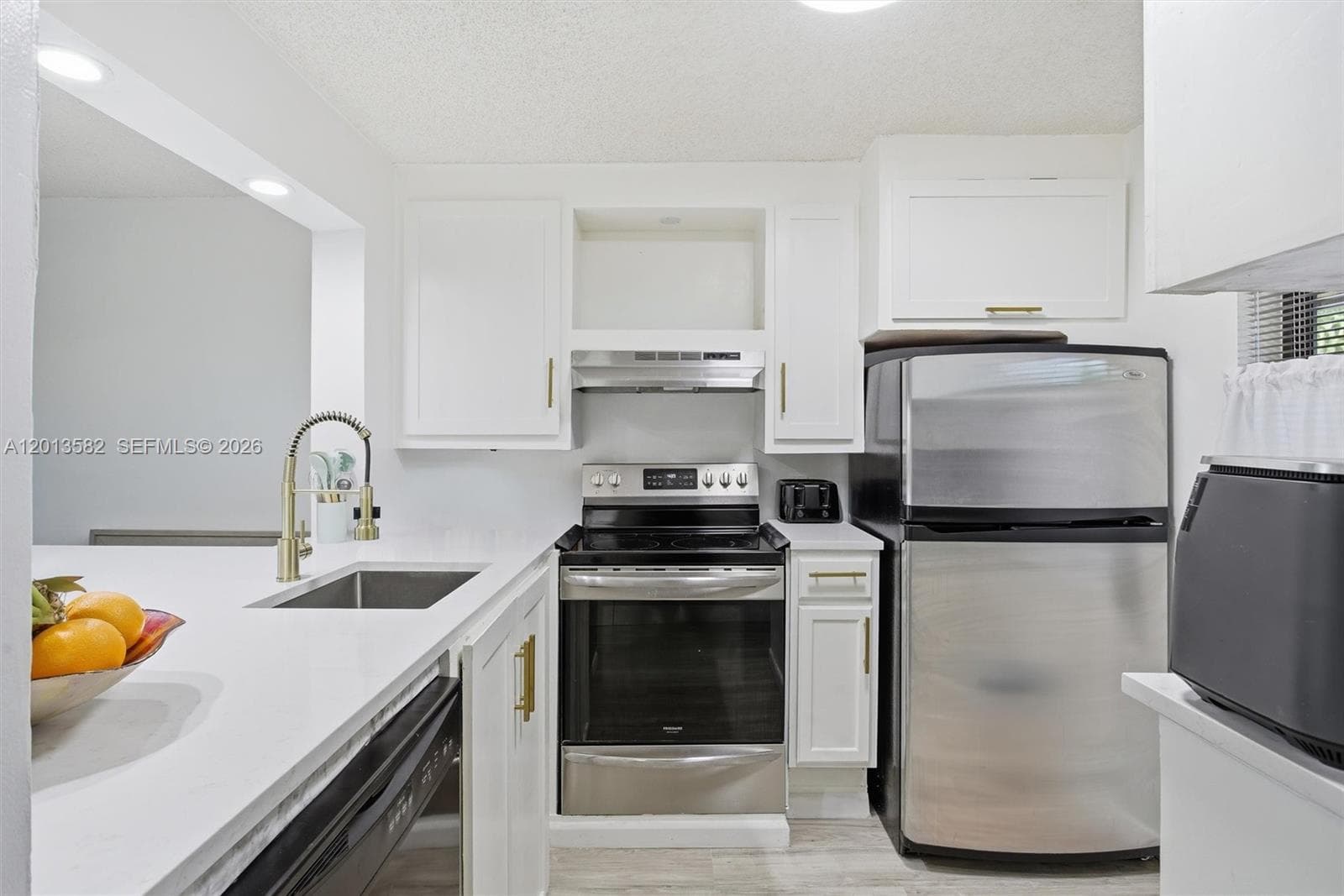 5501 Lakeside Dr # 204, Margate, FL 33063 photo 3