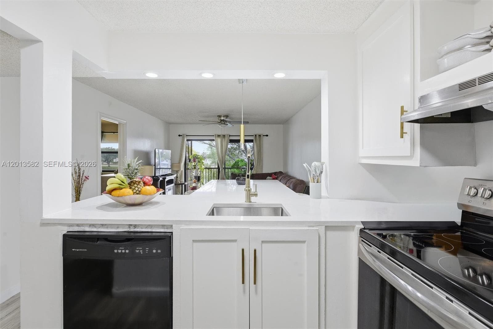 5501 Lakeside Dr # 204, Margate, FL 33063 photo 4