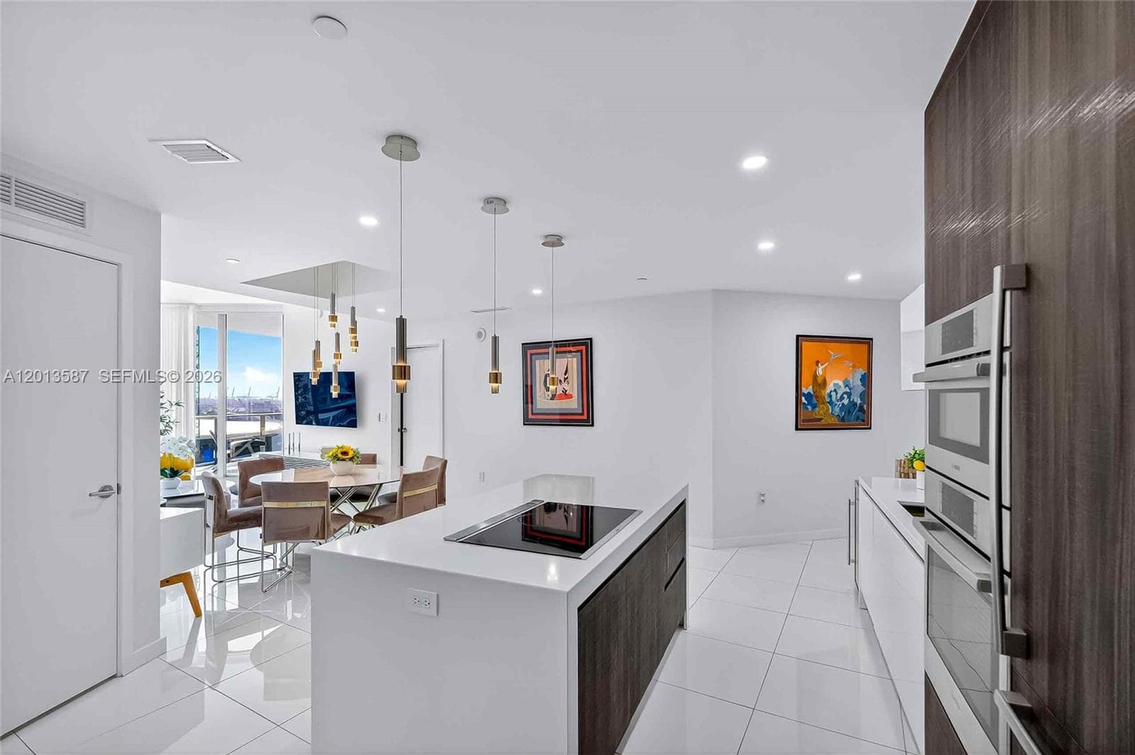 851 NE 1st Ave # 1603, Miami, FL 33132 photo 2