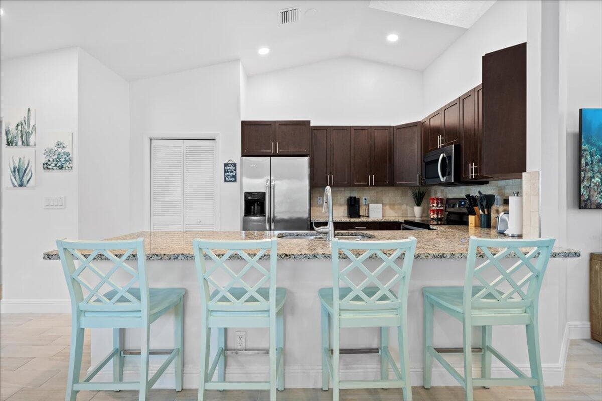 6075 Francis Street, Jupiter, FL 33458 photo 2
