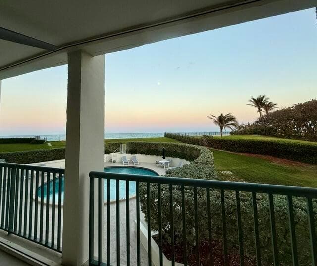 5400 N Ocean Drive # 1d, Singer Island, FL 33404