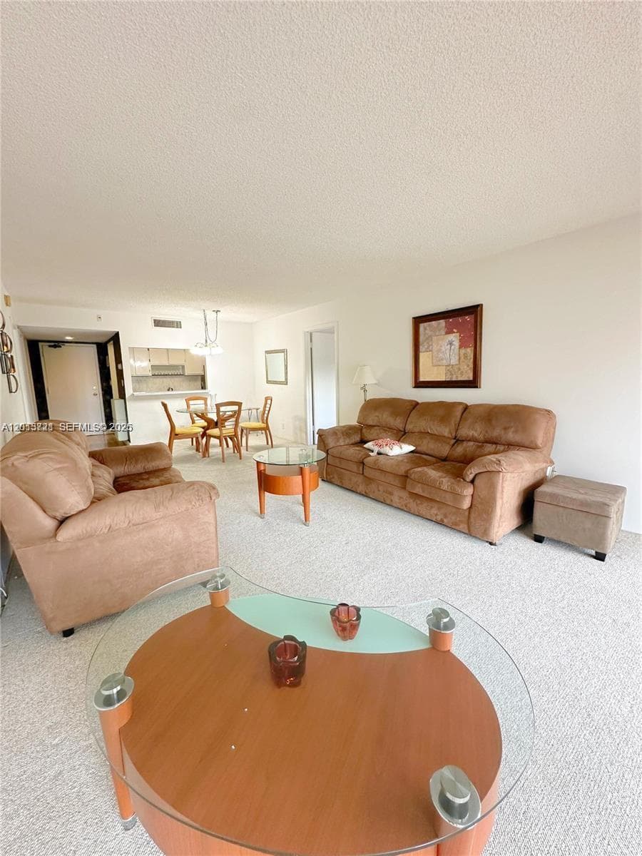 240 Lakeview Dr # 212, Weston, FL 33326 photo 2