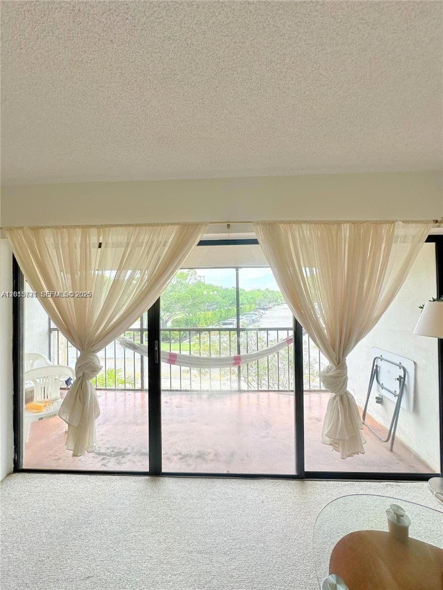 240 Lakeview Dr # 212, Weston, FL 33326 photo 3