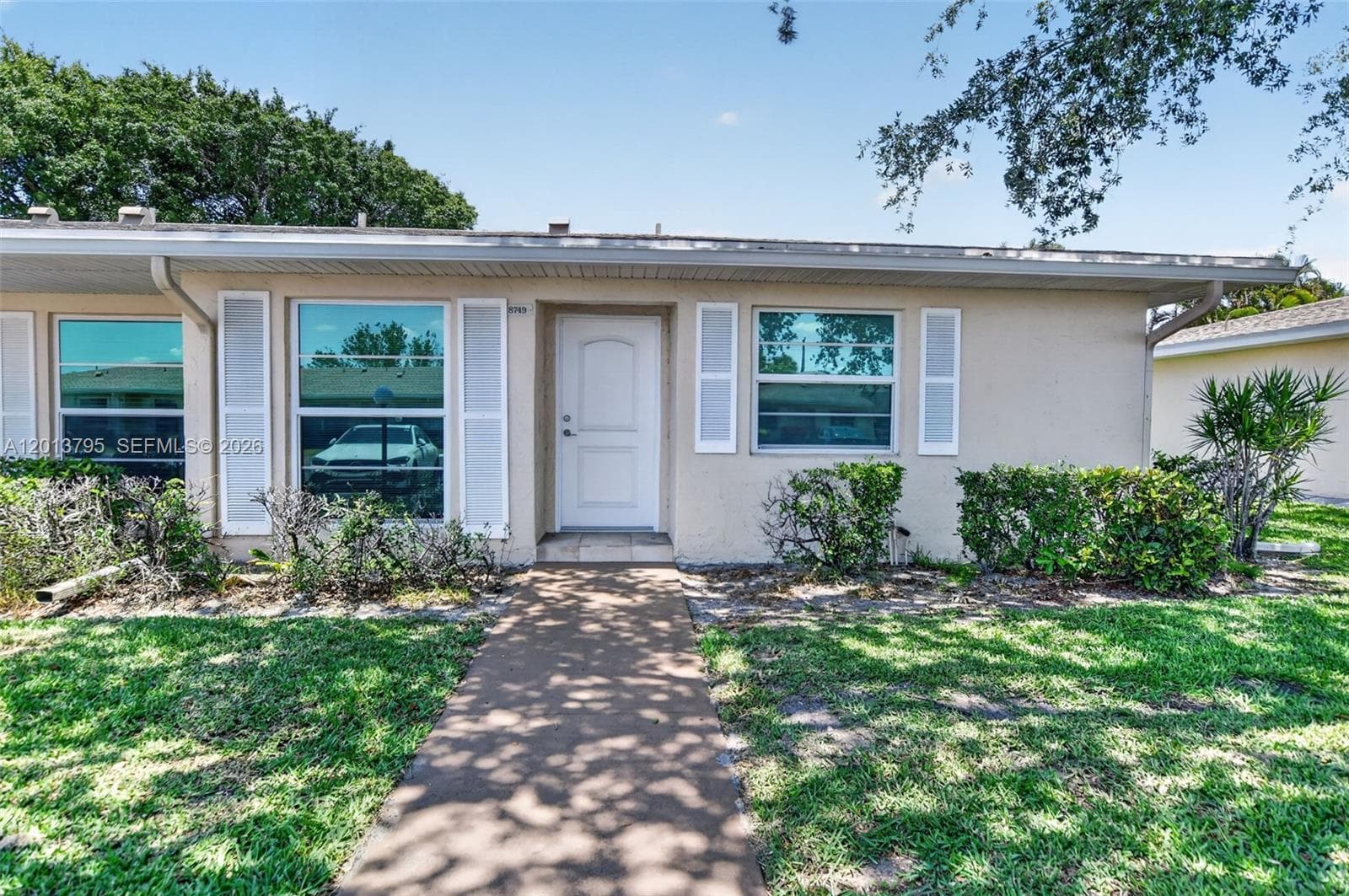 8749 Belle Aire Dr, Boca Raton, FL 33433 photo 4