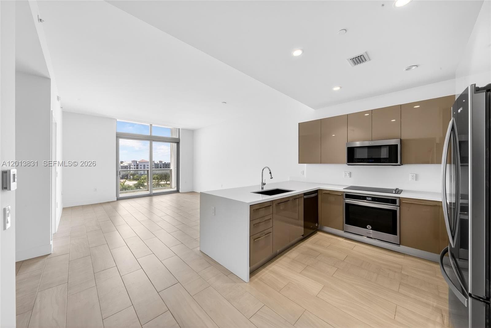2000 Metropica Way # 615, Sunrise, FL 33323 photo 2