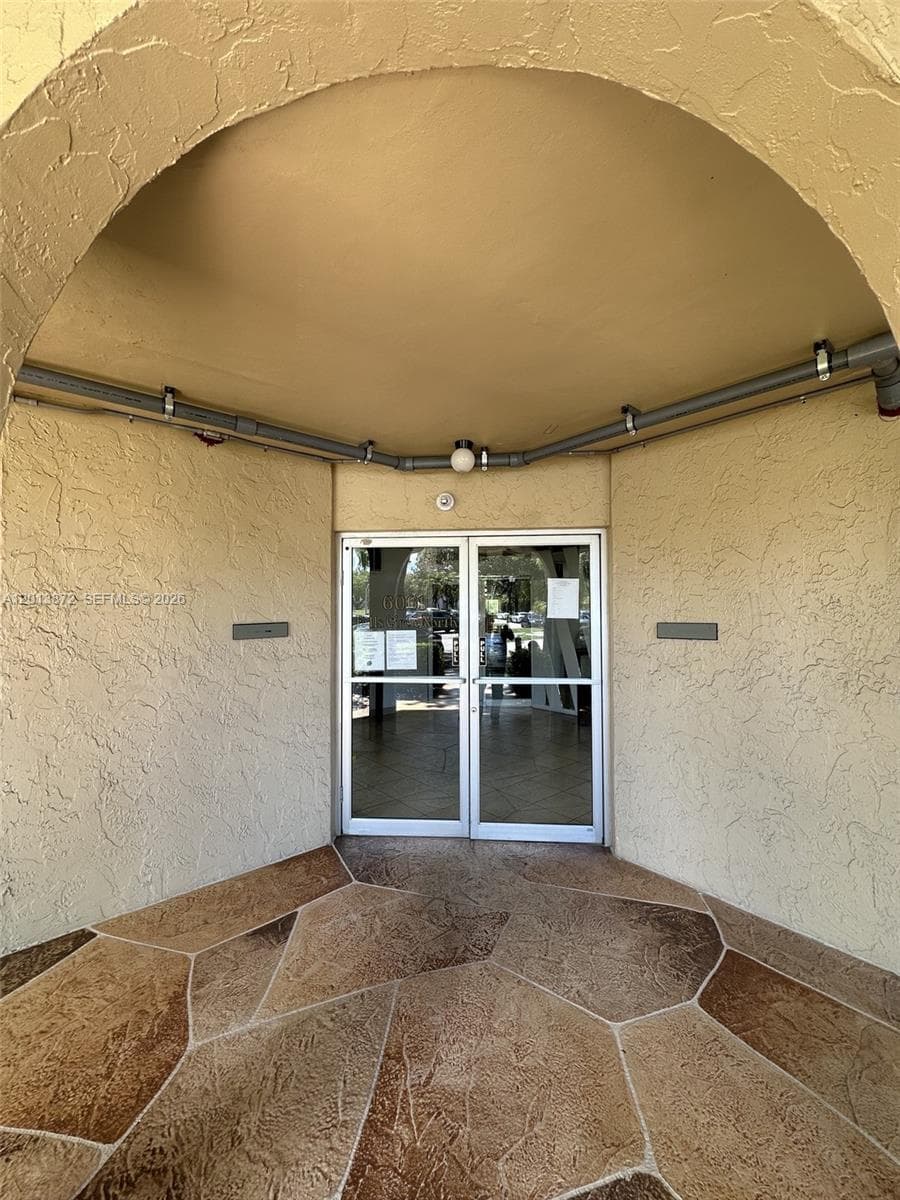 6061 N Falls Cir Dr # 106, Lauderhill, FL 33319 photo 2