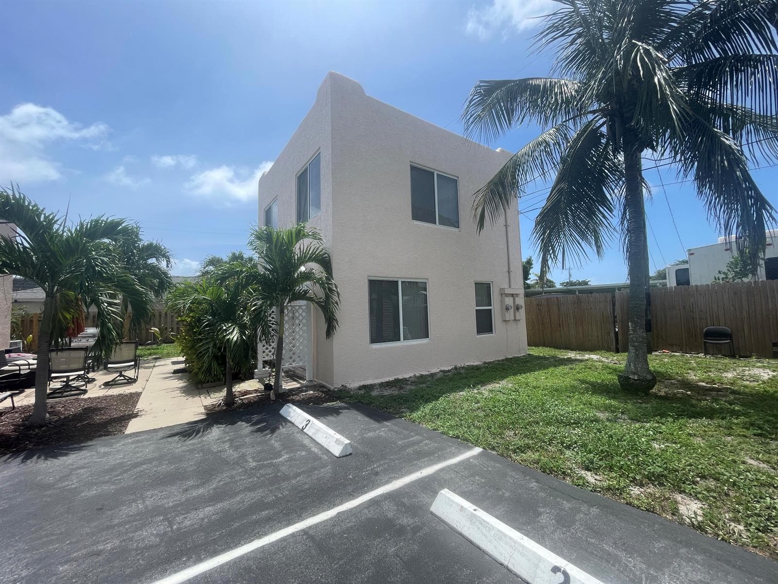 505 24th Avenue N, FL 33460 photo 4