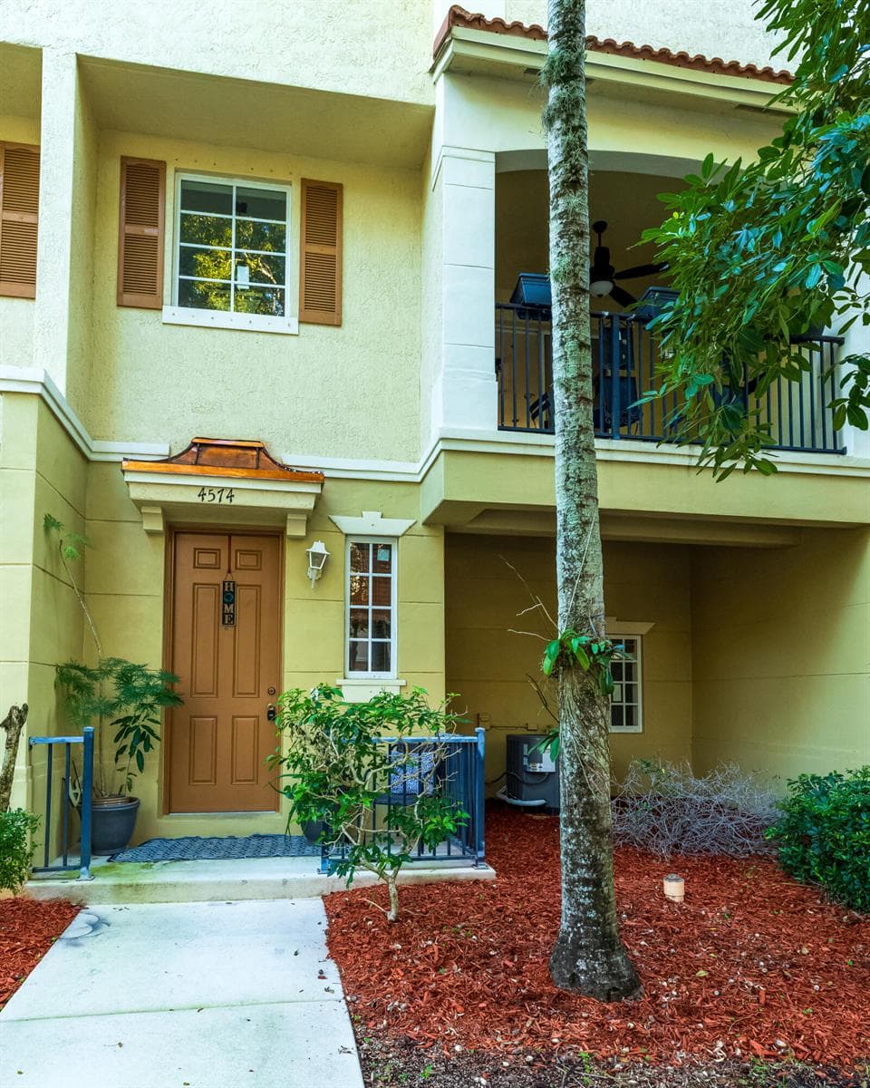 4574 Danson Way, Delray Beach, FL 33445 photo 3