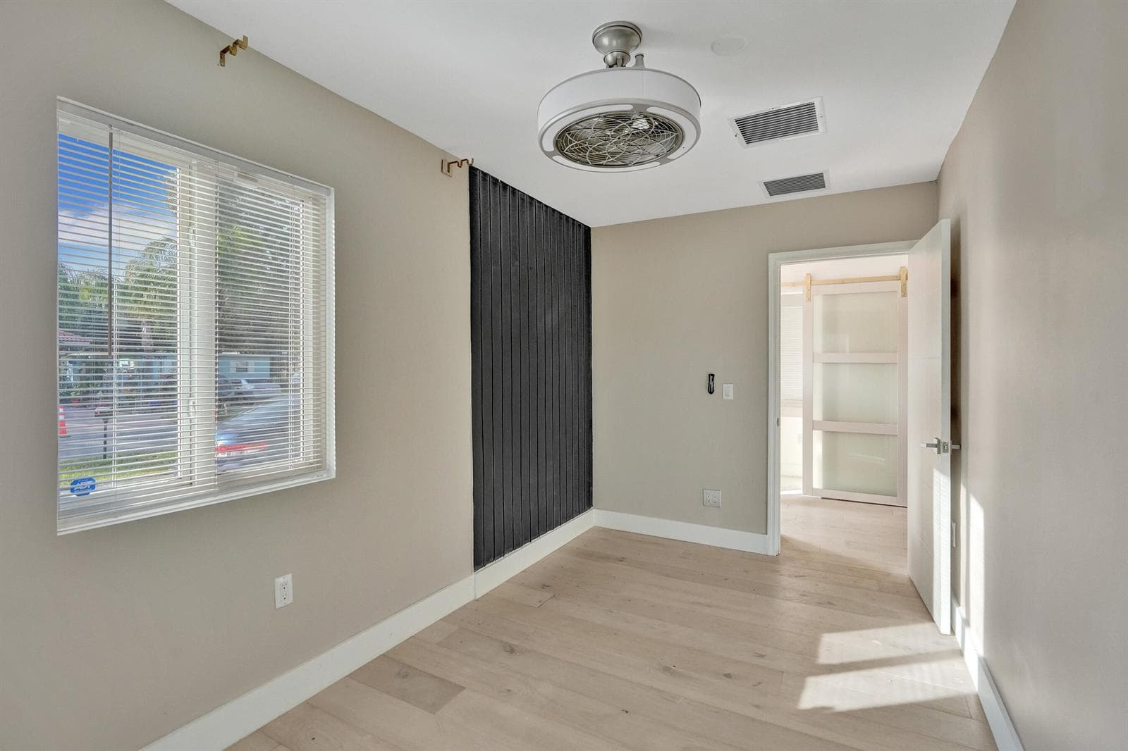 512 NW 15th Terrace, Fort Lauderdale, FL 33311 photo 4