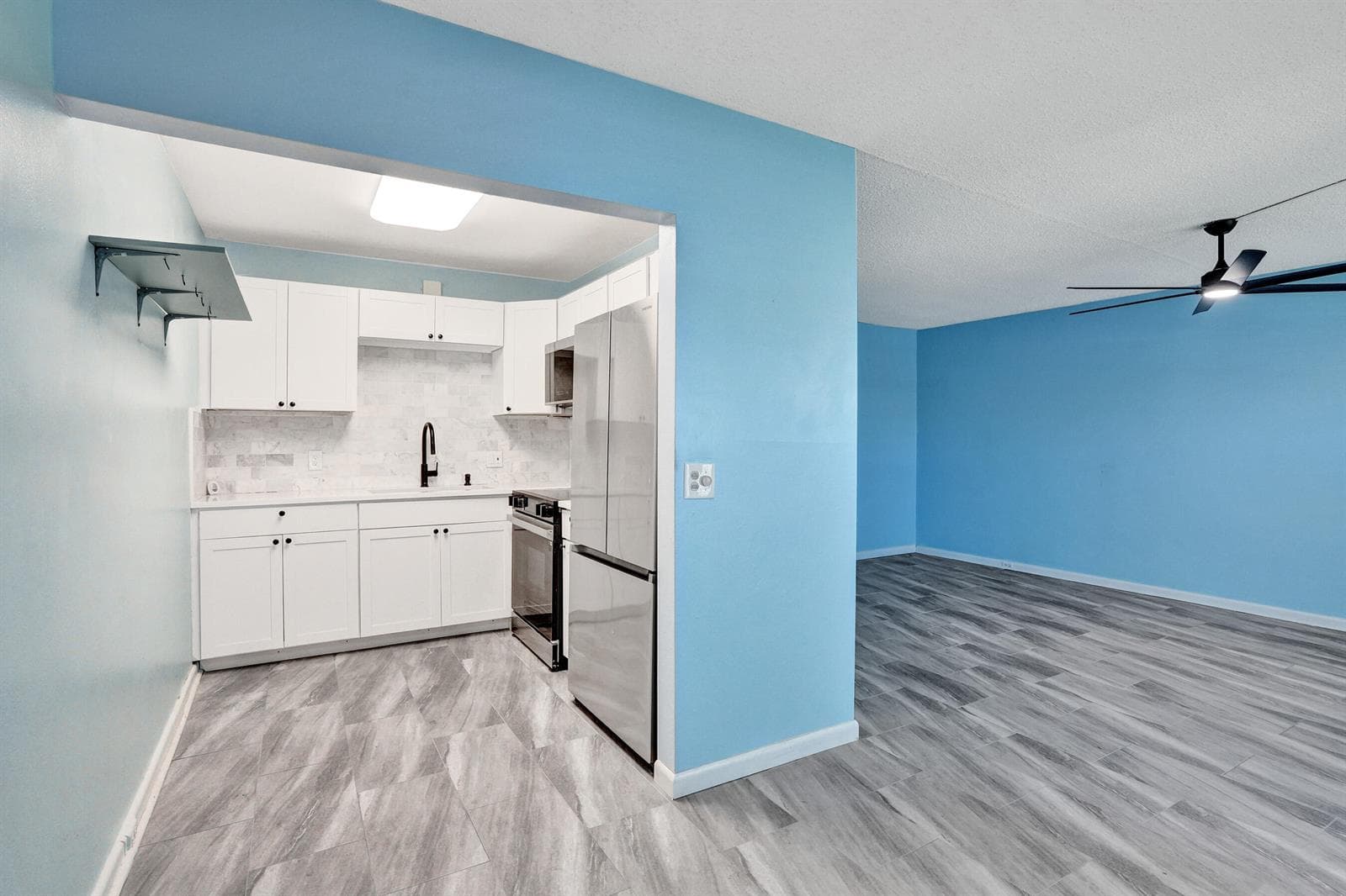358 Oakridge T # 358, Deerfield Beach, FL 33442 photo 4