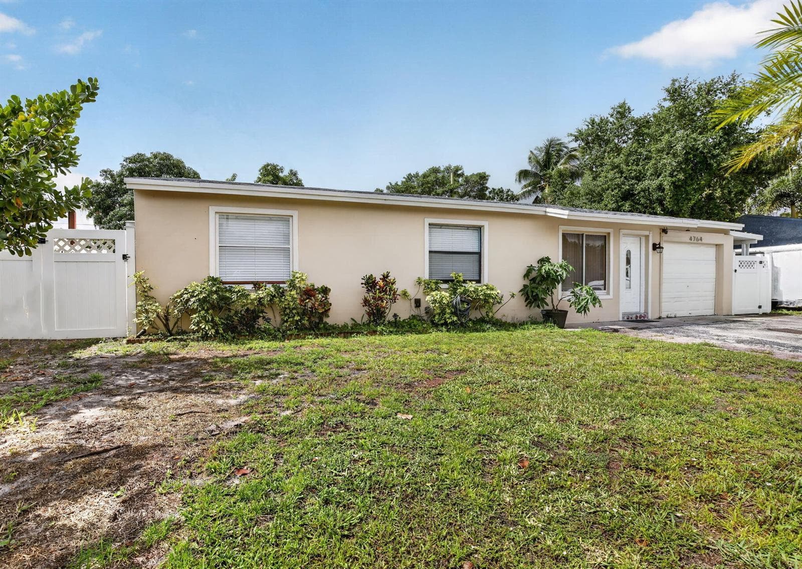 4764 SW 12th Street, Fort Lauderdale, FL 33317 photo 3