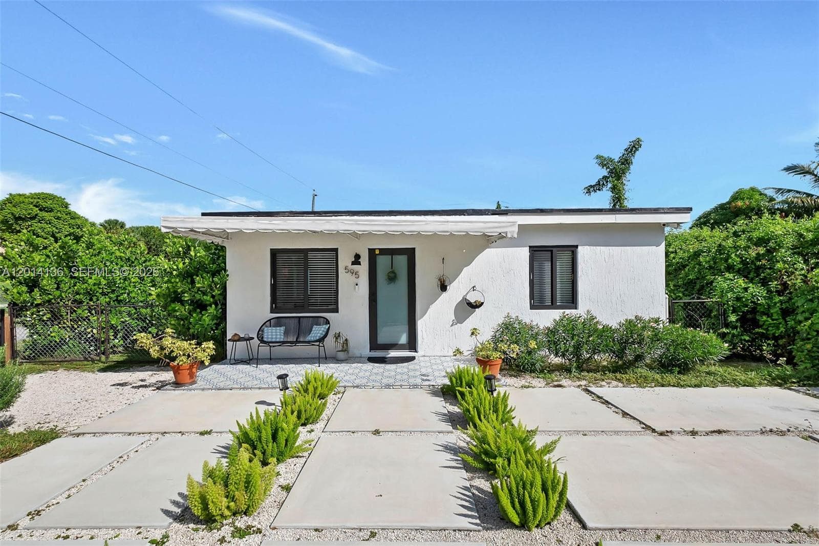 595 NW 101st St, Miami, FL 33150 photo 2