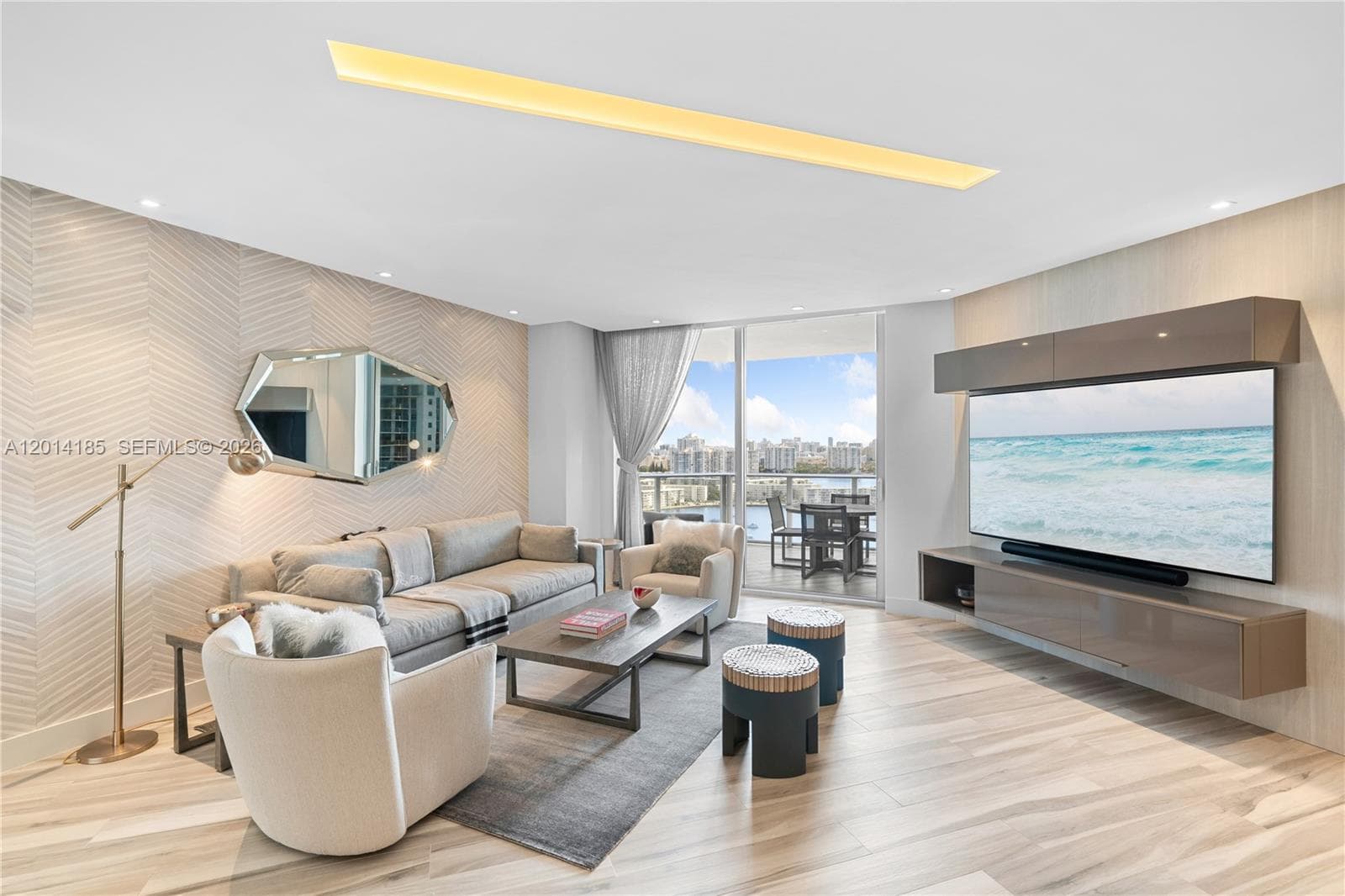 17111 Biscayne Blvd # 2107, North Miami Beach, FL 33160