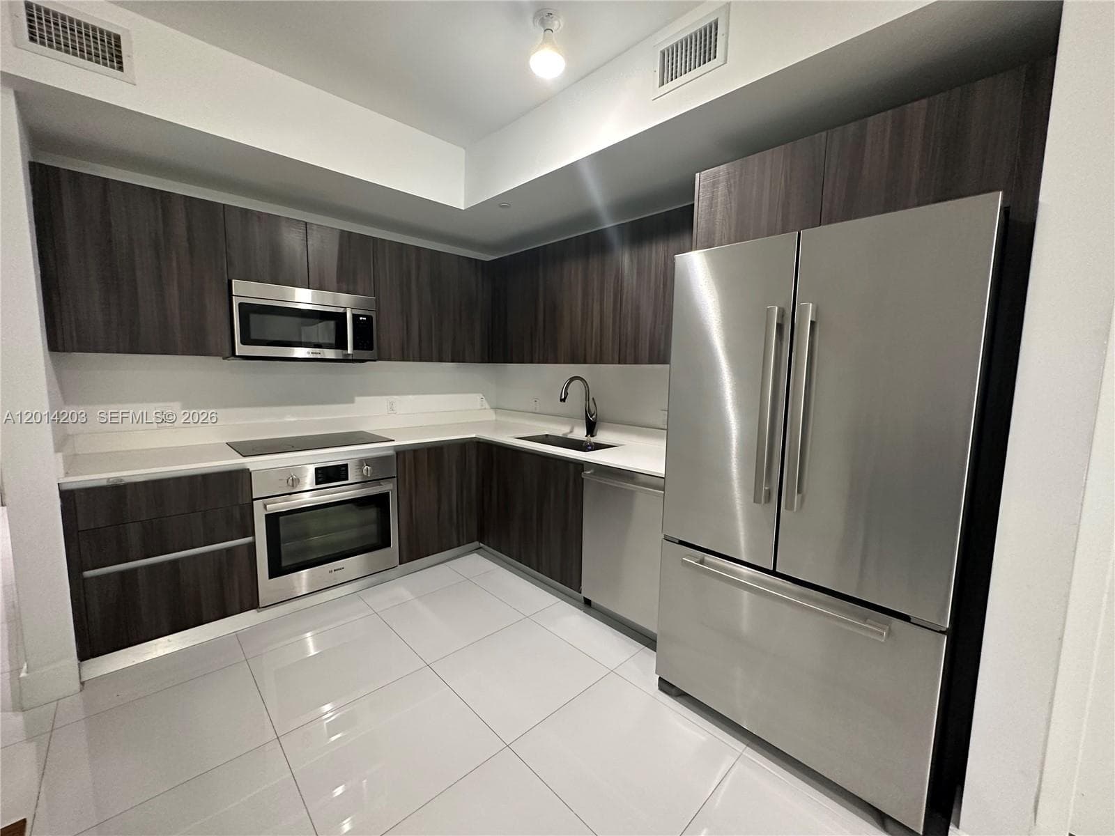 488 NE 18th St # 2502, Miami, FL 33132 photo 4