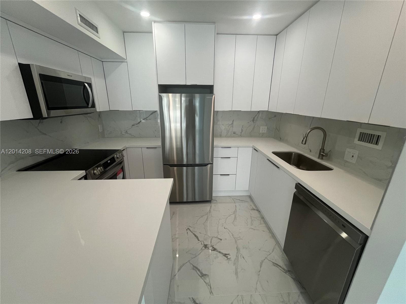 3505 S Ocean Dr # 210, Hollywood, FL 33019 photo 2