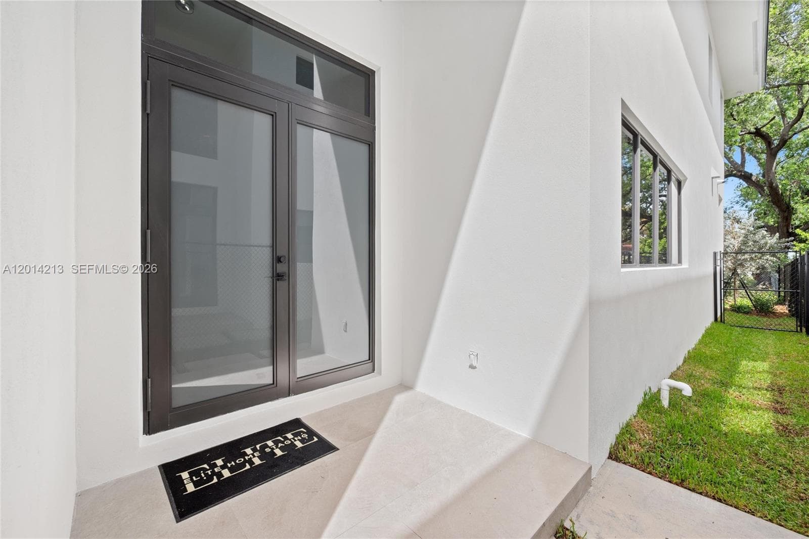 2745 SW 23 Ter, Miami, FL 33145 photo 2