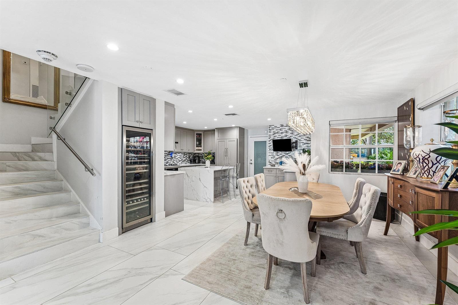 19 Hendricks Isle, Fort Lauderdale, FL 33301 photo 5