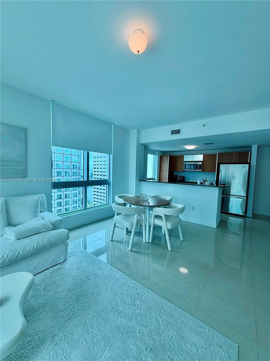 300 S Biscayne Blvd # T-3701, Miami, FL 33131 photo 3