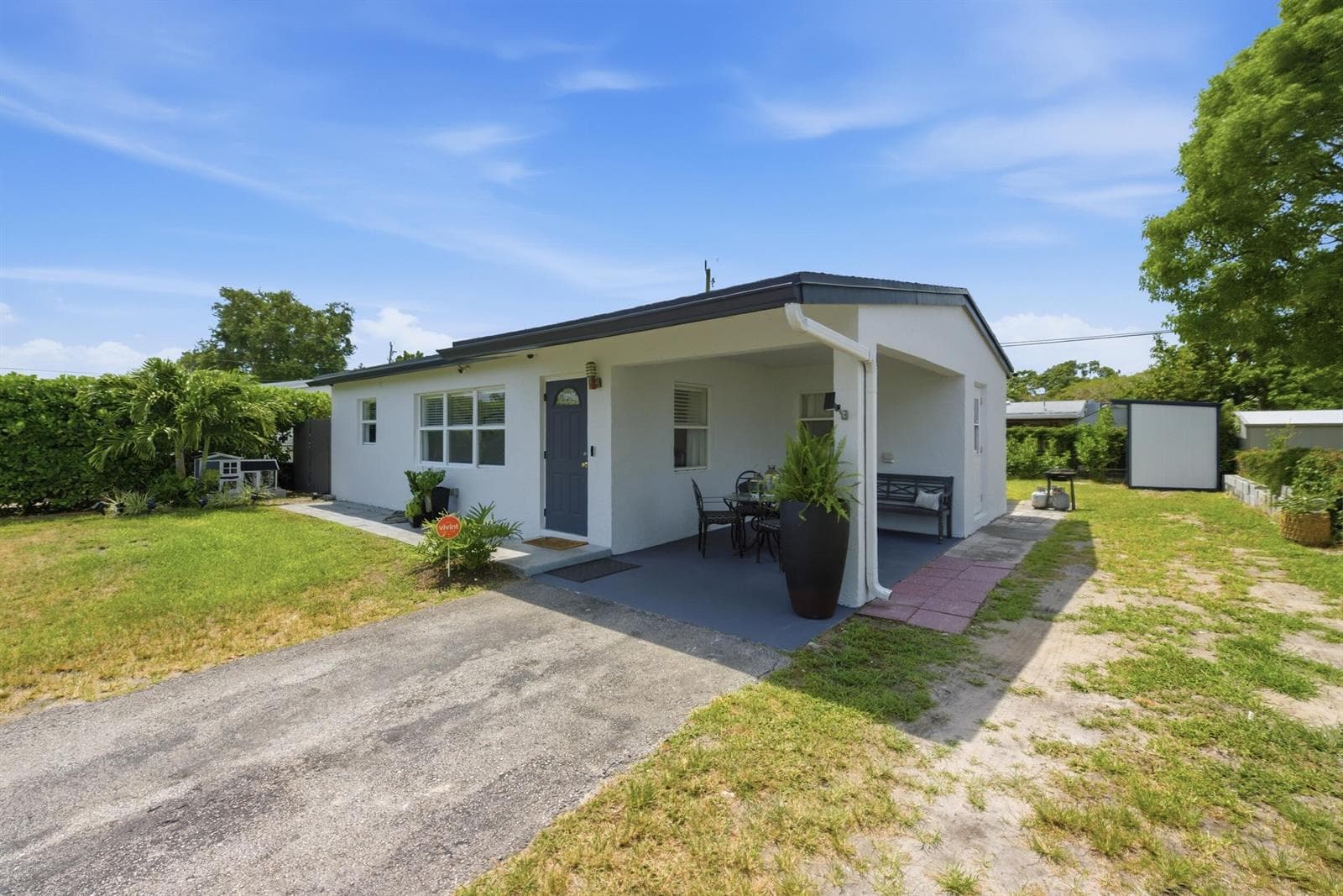330 NE 59th Court, Oakland Park, FL 33334 photo 2