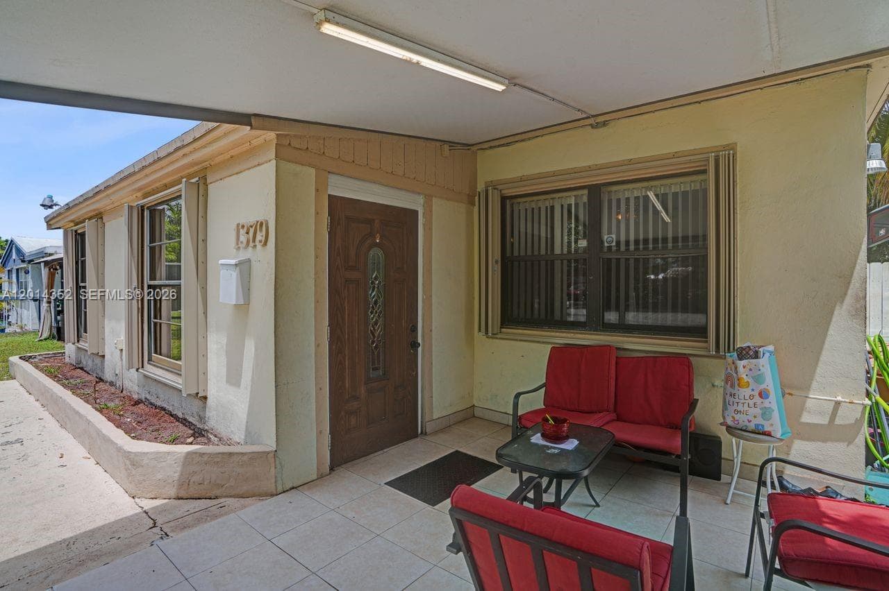 1379 NE 177th St, North Miami Beach, FL 33162 photo 5