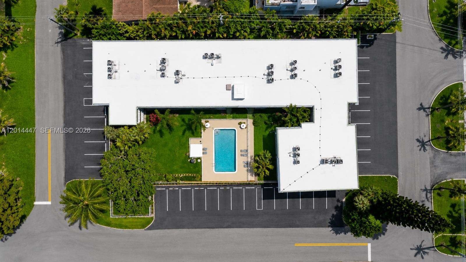 1900 NE 8th Ct # 105, Fort Lauderdale, FL 33304 photo 4