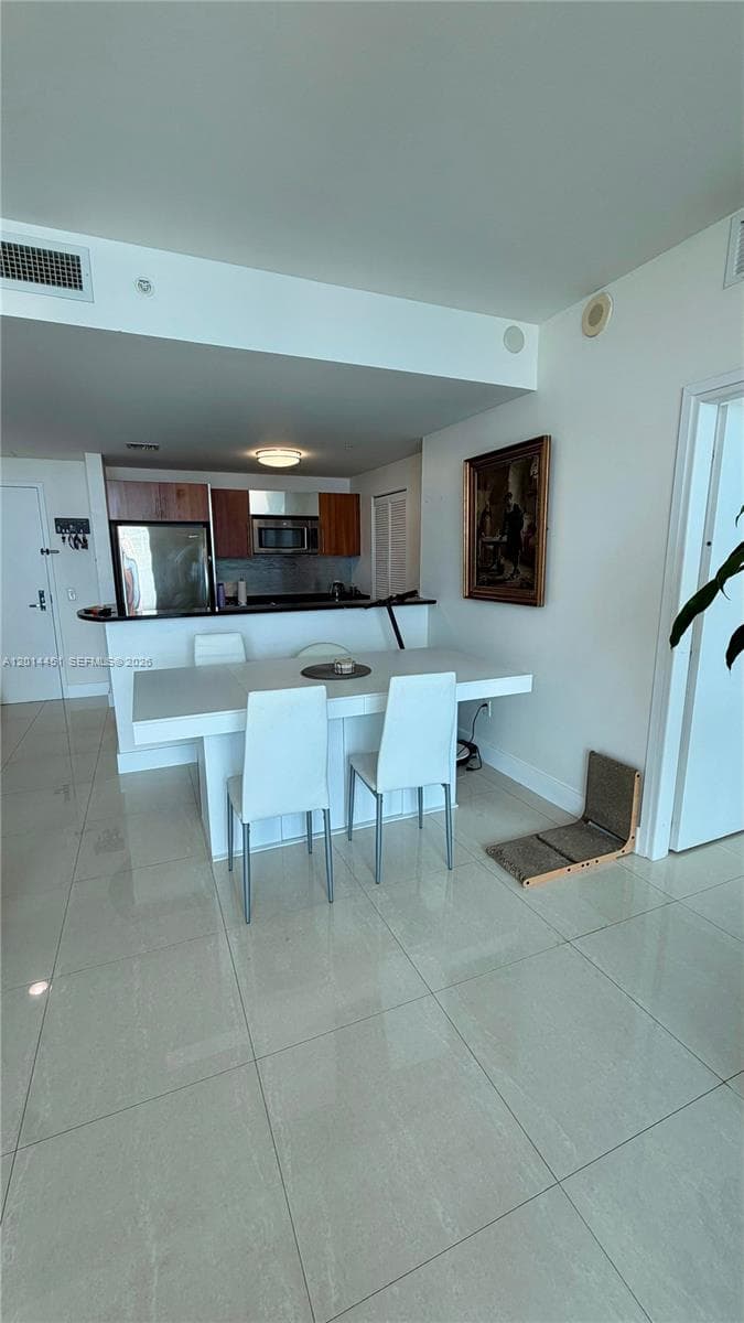 300 S Biscayne Blvd # T-3212, Miami, FL 33131 photo 4