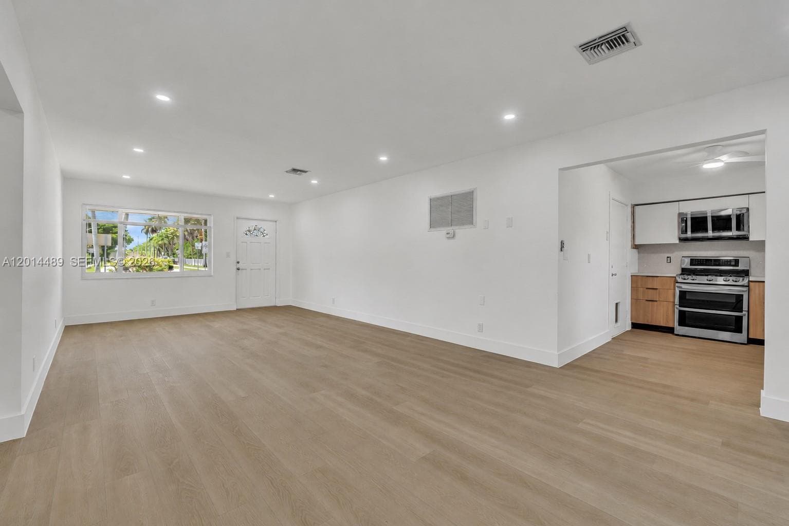 1419 Harding St, Hollywood, FL 33020 photo 4