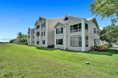 2871 N Oakland Forest Dr # 210, Oakland Park, FL 33309 photo 2