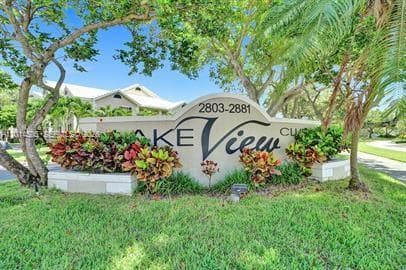 2871 N Oakland Forest Dr # 210, Oakland Park, FL 33309 photo 5