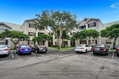 2871 N Oakland Forest Dr # 210, Oakland Park, FL 33309 photo 4