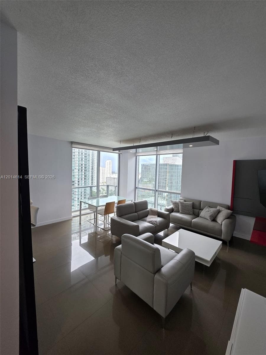 1060 Brickell Ave # 2201, Miami, FL 33131 photo 5