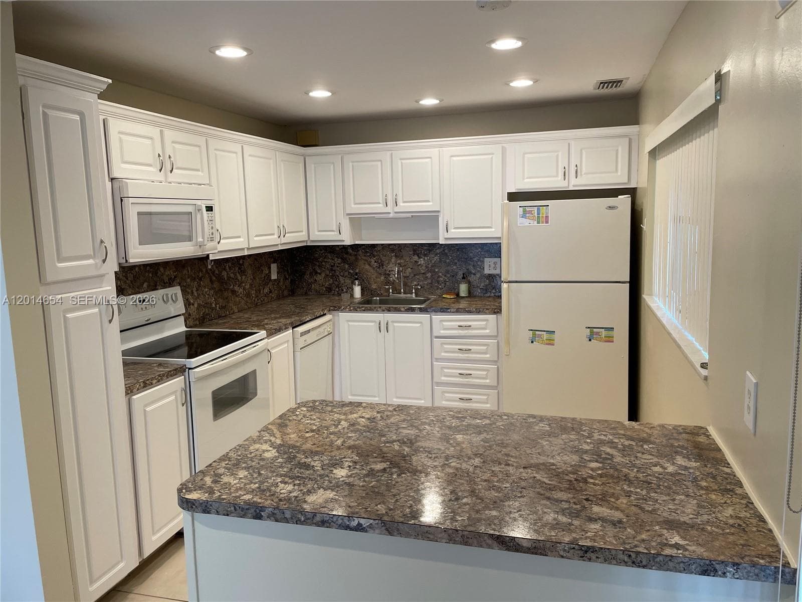 8621 NW 12th St # D178, Plantation, FL 33322 photo 3