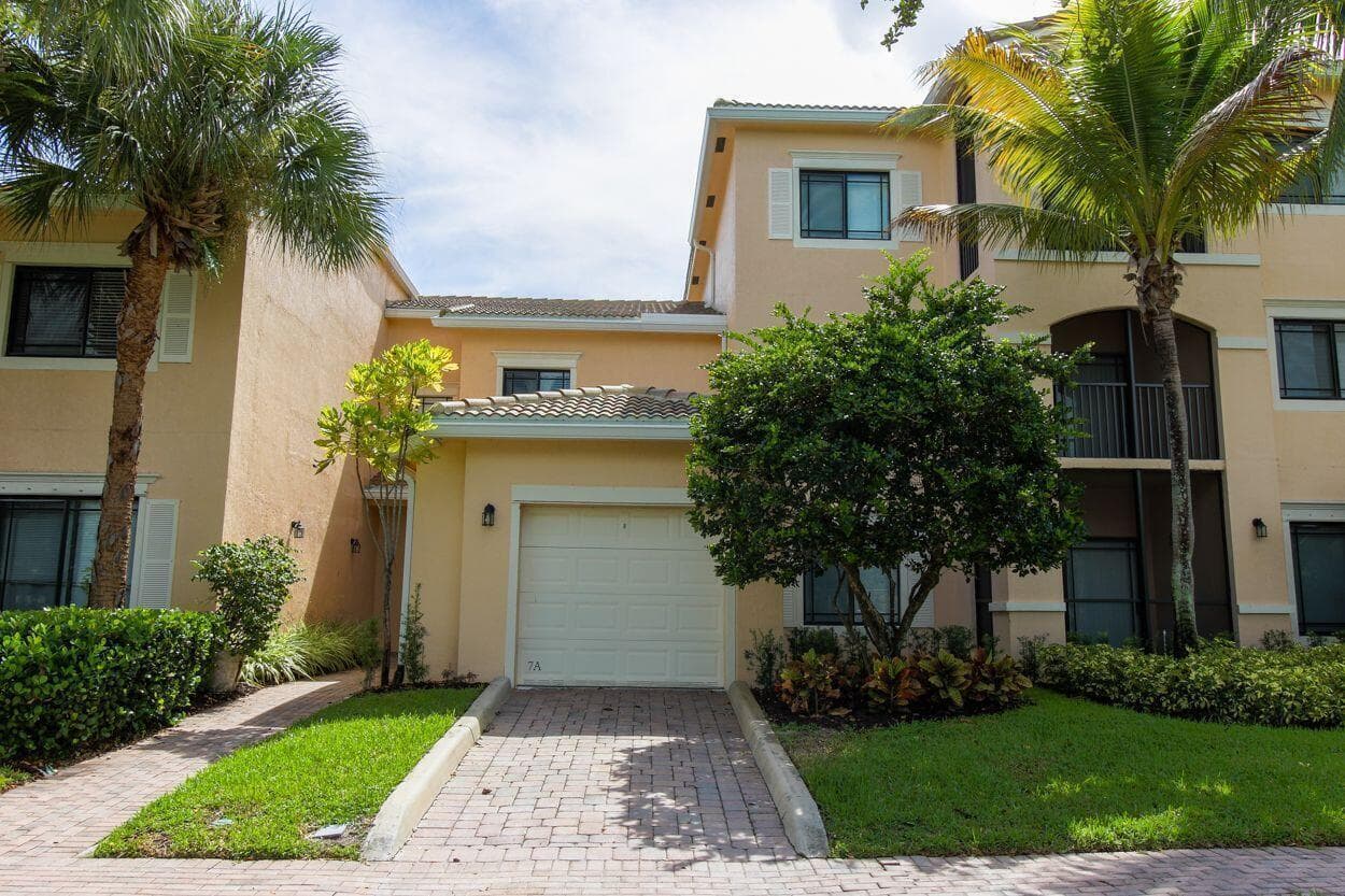 2807 Veronia Drive # 103, Palm Beach Gardens, FL 33410 photo 3