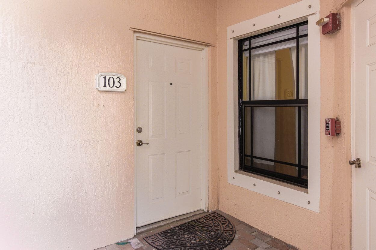 2807 Veronia Drive # 103, Palm Beach Gardens, FL 33410 photo 4