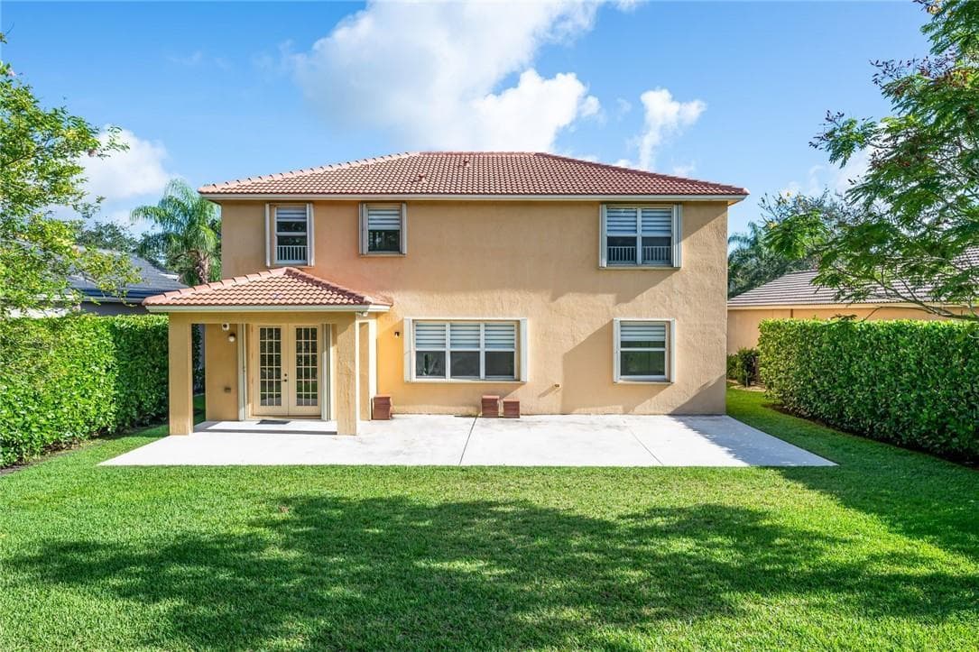19364 S Whitewater Avenue, Weston, FL 33332 photo 2