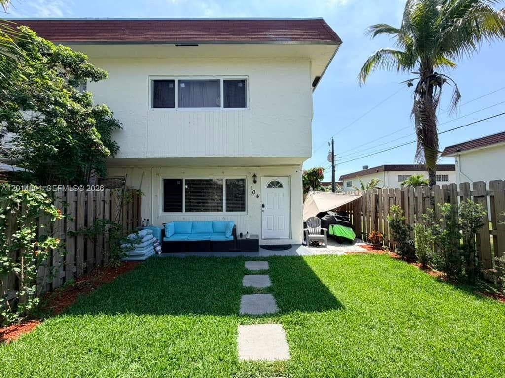 1500 NE 151st St # 104, Miami, FL 33162