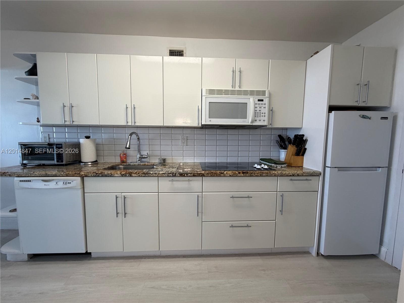 100 Lincoln Rd # 1012, Miami Beach, FL 33139 photo 2
