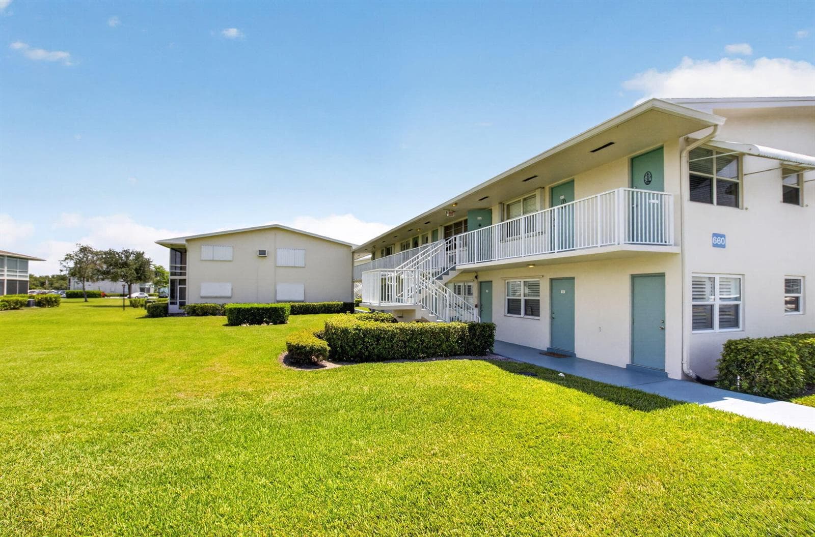 660 Horizon W # 107, Boynton Beach, FL 33435 photo 2
