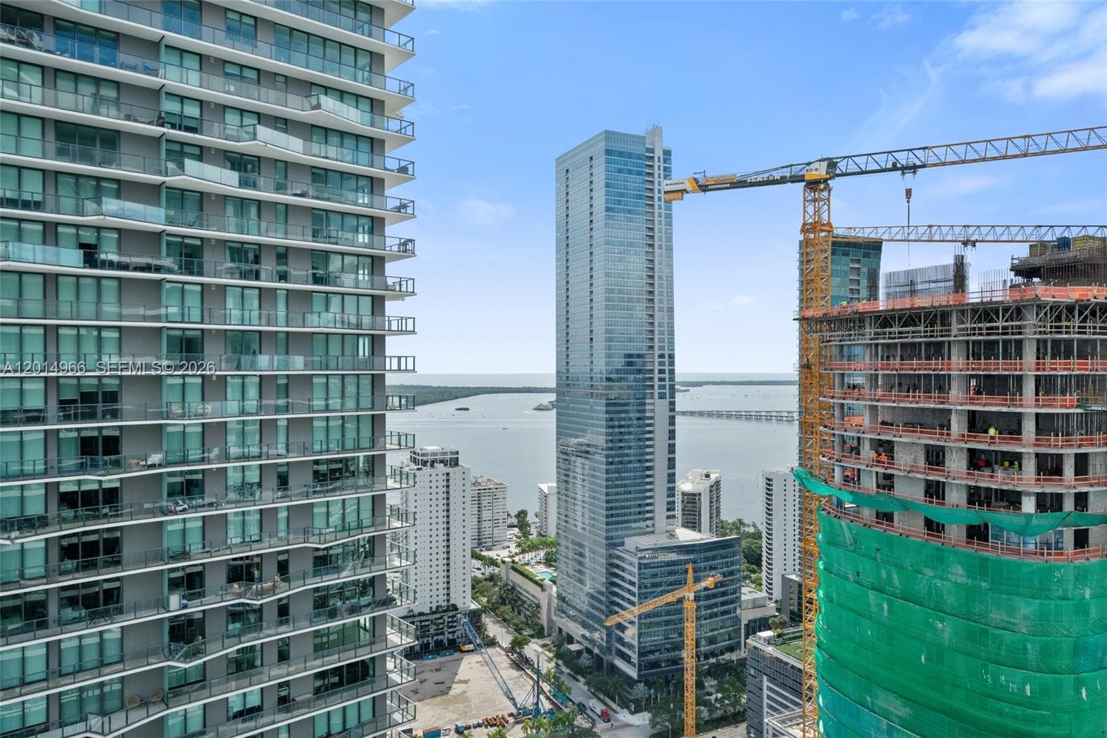 60 SW 13th St # 4008, Miami, FL 33130 photo 4