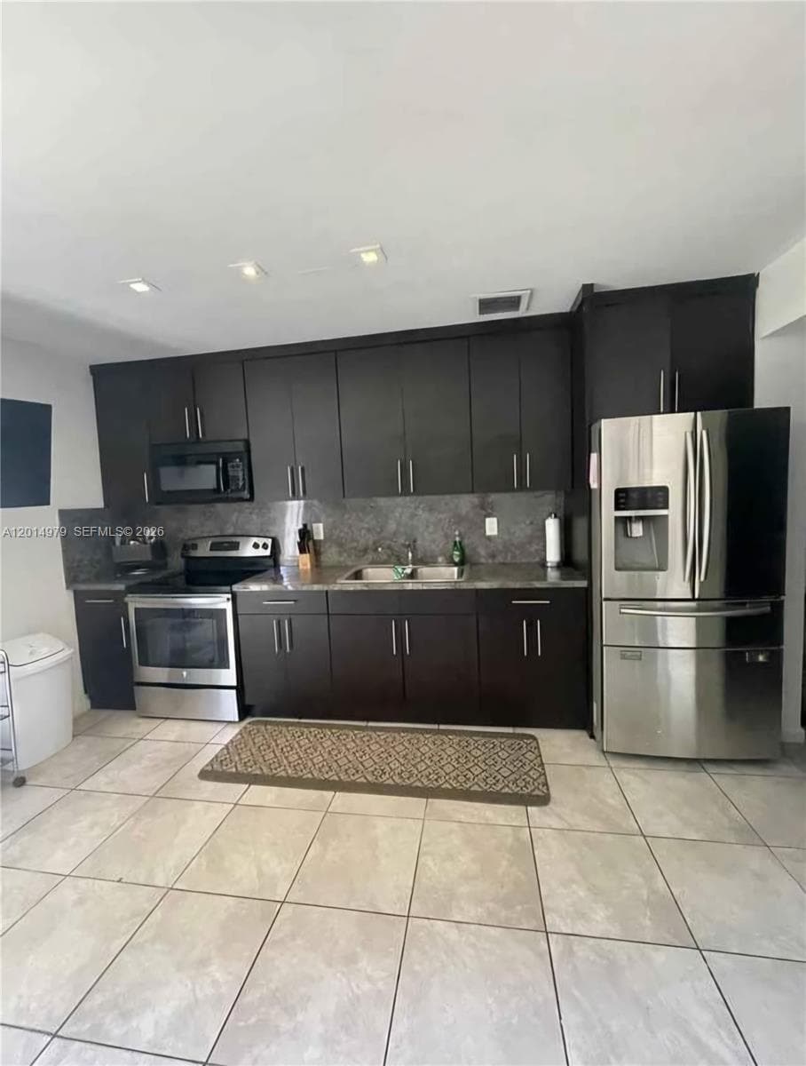 315 NW 59th St # 2, Miami, FL 33127 photo 5