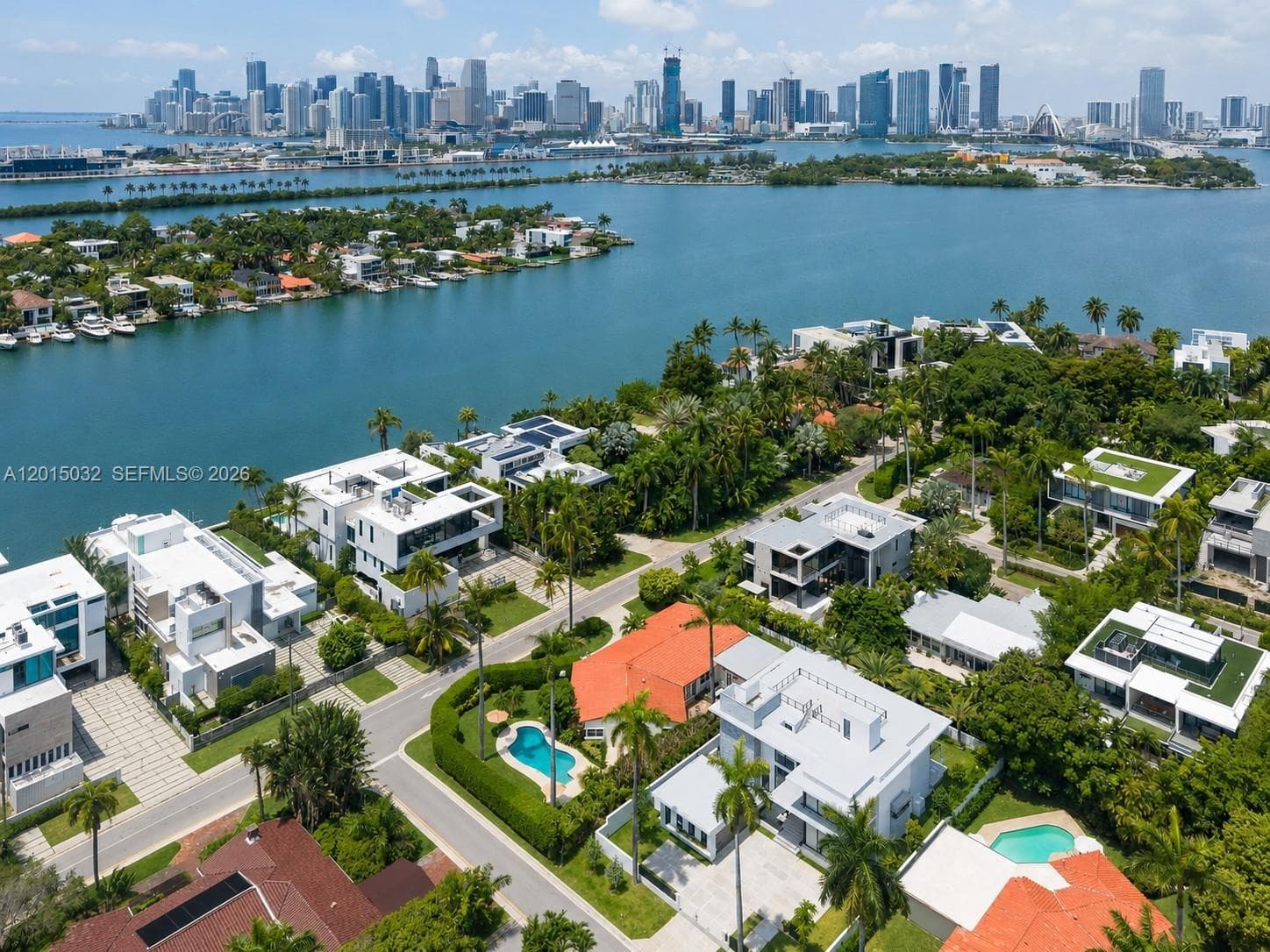 363 S Hibiscus Dr, Miami Beach, FL 33139 photo 4
