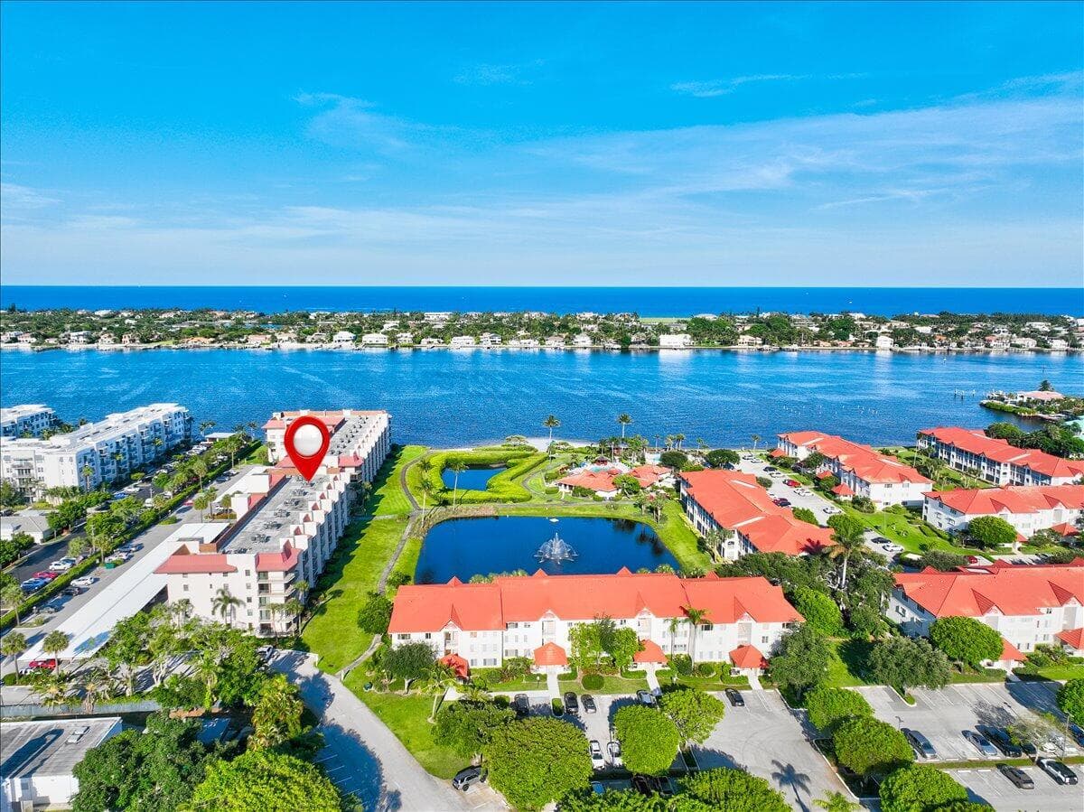 7030 Half Moon Circle # 515, Hypoluxo, FL 33462 photo 3