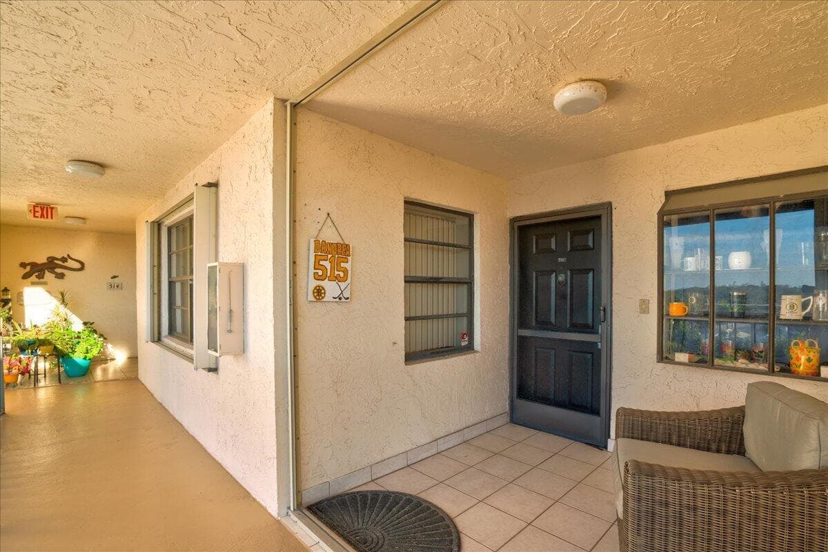 7030 Half Moon Circle # 515, Hypoluxo, FL 33462 photo 4