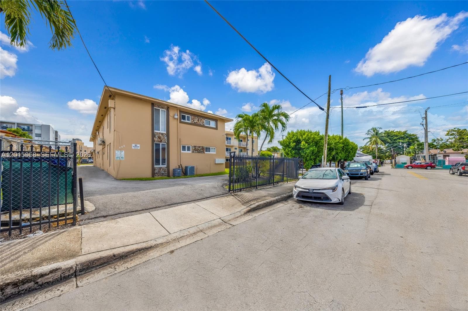 225 SW 18th Ave, Miami, FL 33135