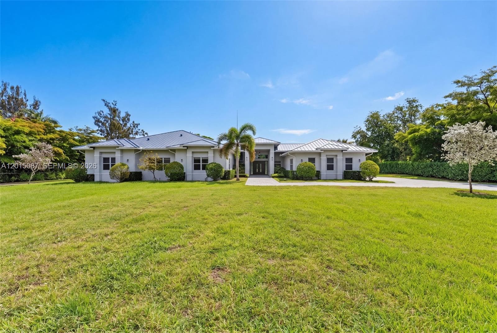 2400 SW 112th Ave, Davie, FL 33325 photo 4