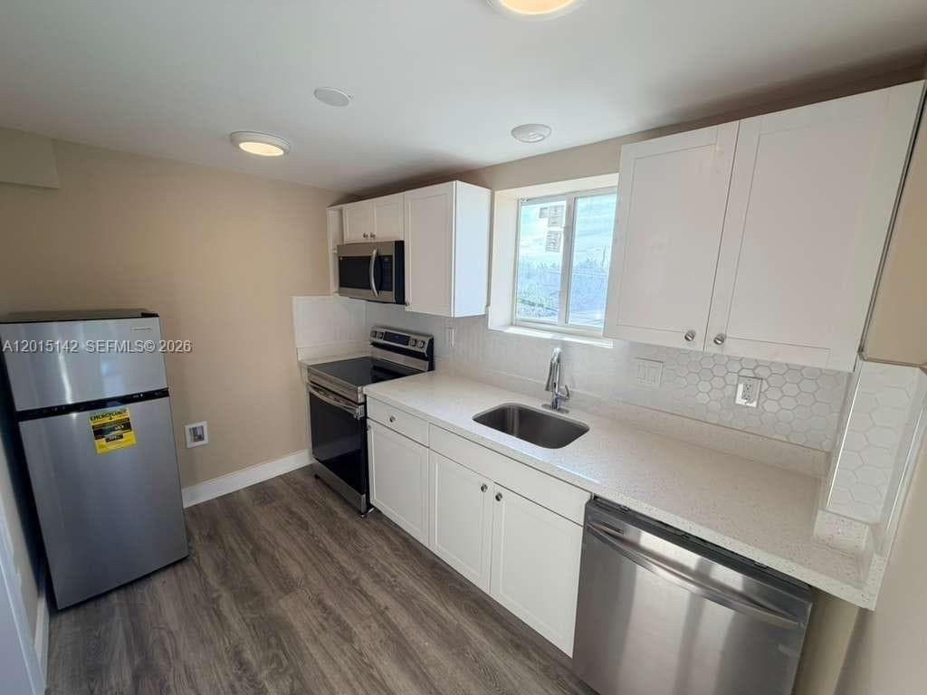 943 79th Ter # 202, Miami Beach, FL 33141 photo 5