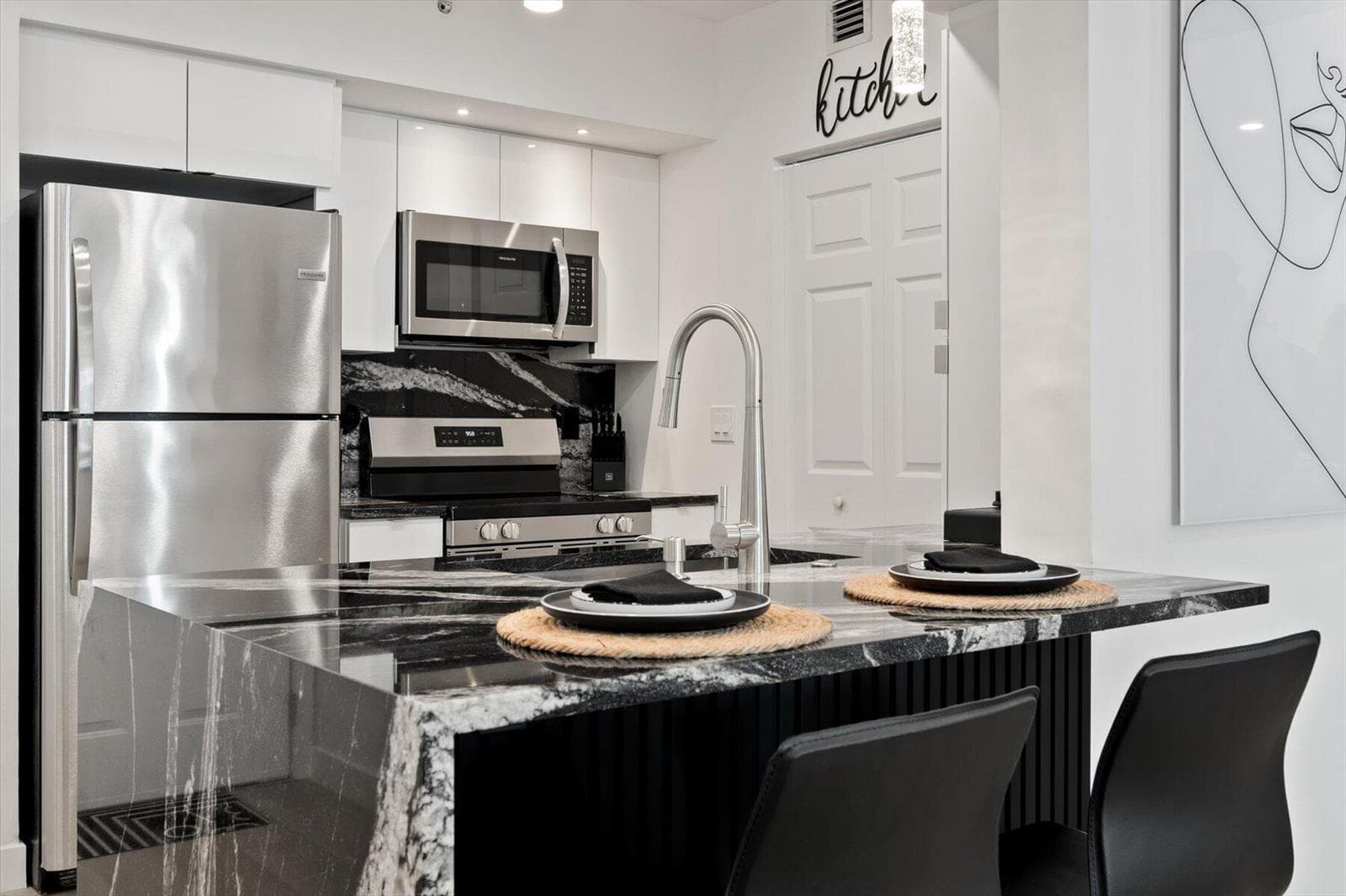 600 S Dixie Highway # 659, West Palm Beach, FL 33401 photo 2